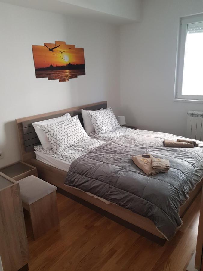 Luxury Apartment Nefertiti Skopje Exteriör bild
