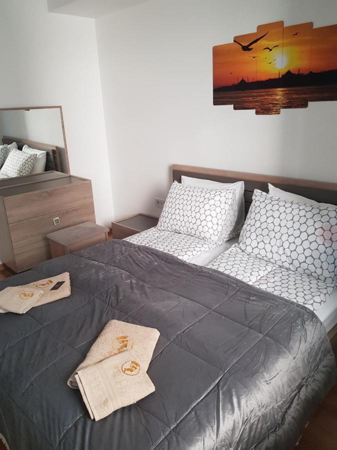Luxury Apartment Nefertiti Skopje Exteriör bild