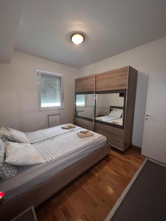 Luxury Apartment Nefertiti Skopje Exteriör bild