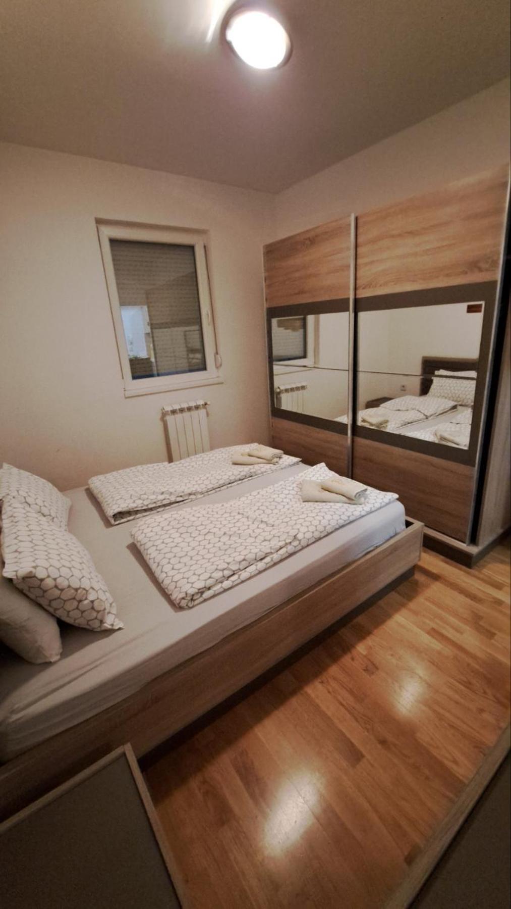 Luxury Apartment Nefertiti Skopje Exteriör bild