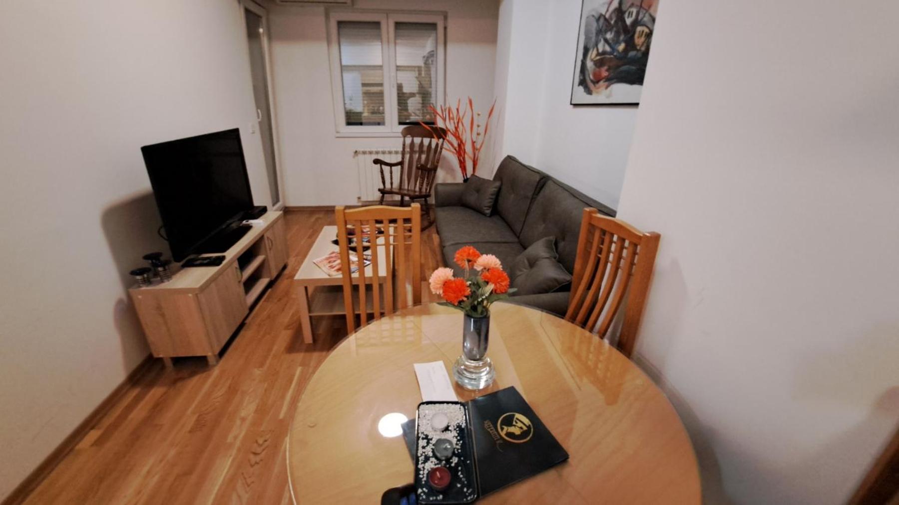 Luxury Apartment Nefertiti Skopje Exteriör bild